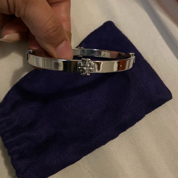 tory burch silver bracelet - Picture 4 of 4